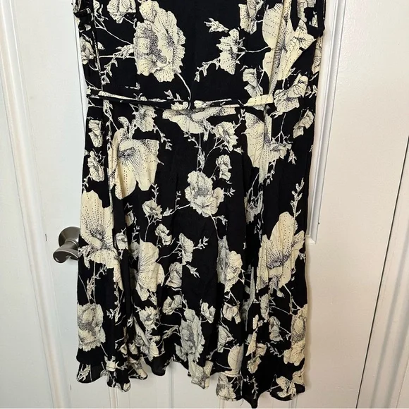 FREE PEOPLE French Quarter Mini Wrap Dress Flutter Floral Black White Small - Picture 9 of 10